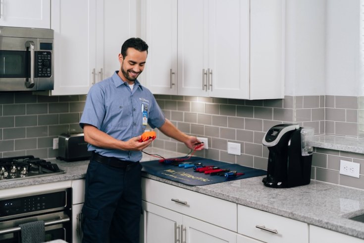 How Replacing Outlets Can Actually Save You Energy